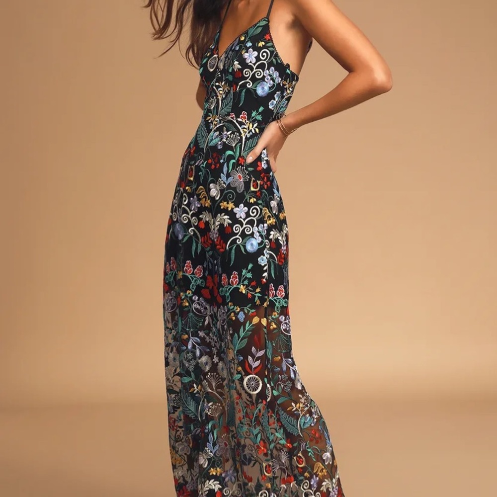 Lulu’s Avant Garden floral embroidered maxi dress
